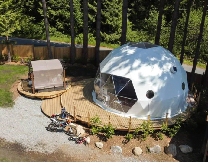 Canadian Glamping Domes